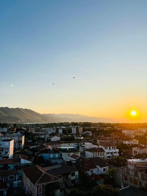 Sleepin Shkoder II Apartment Екстериор снимка